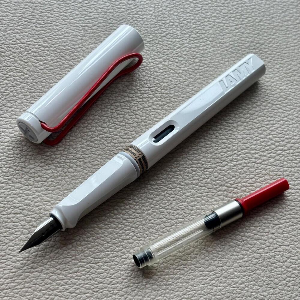 2018 Lamy White Red Clip Safari Fountain Pen Limited Edition