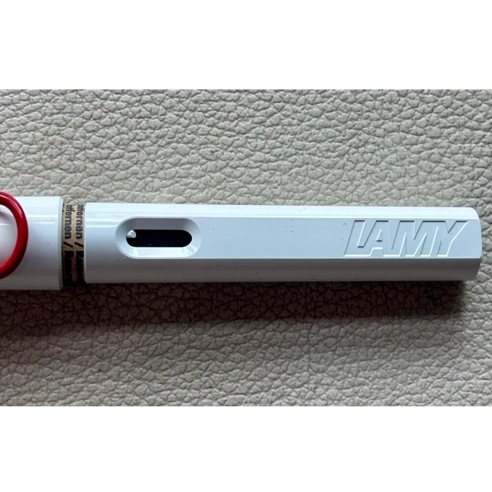 2018 Lamy White Red Clip Safari Fountain Pen Limited Edition