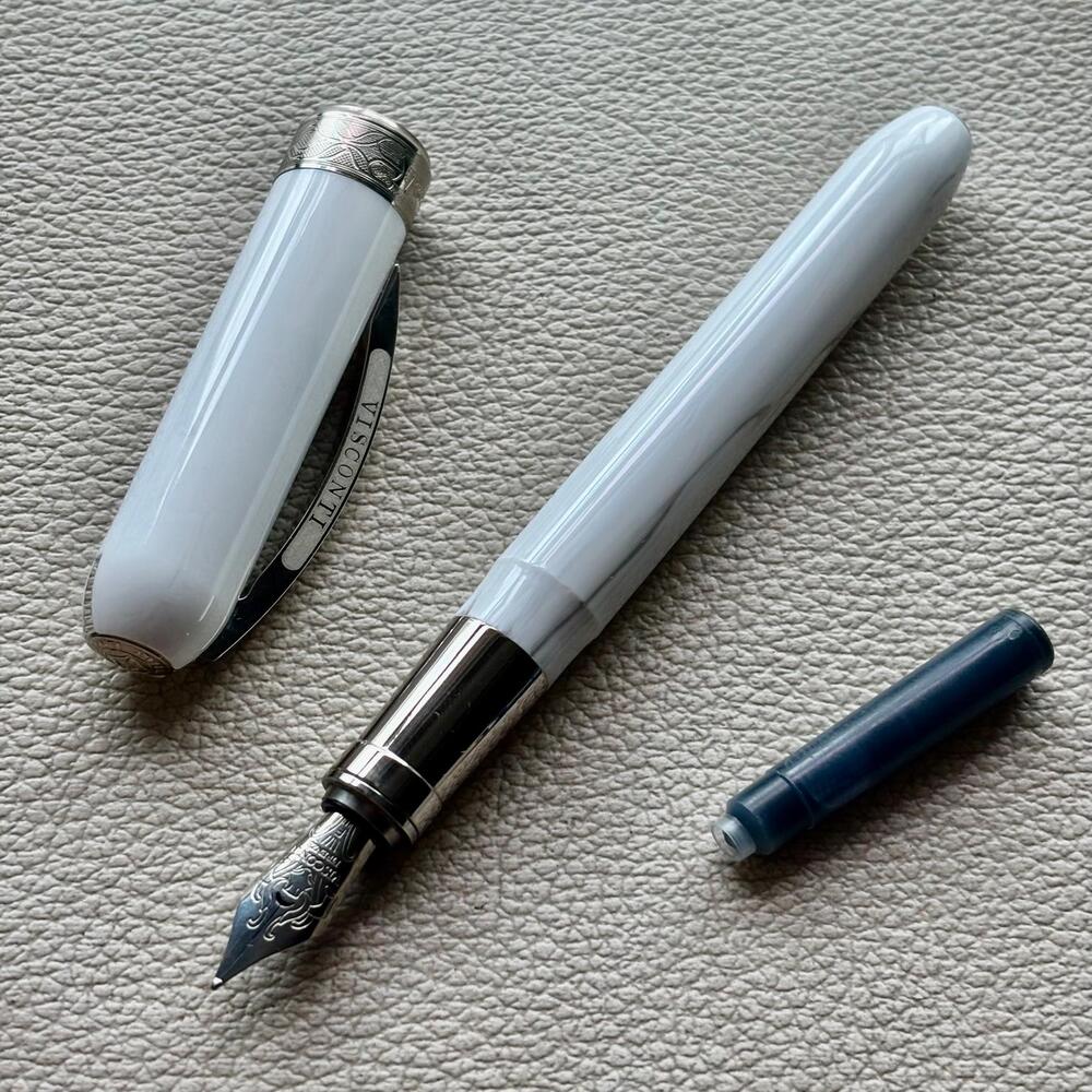 Visconti White Rembrandt Fountain Pen
