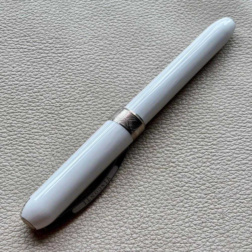Visconti White Rembrandt Fountain Pen