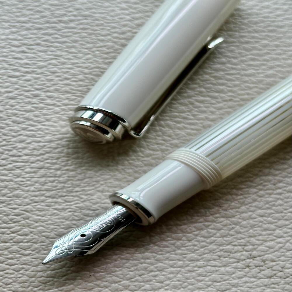 Pelikan M605 White Stripe Fountain Pen Special Edition