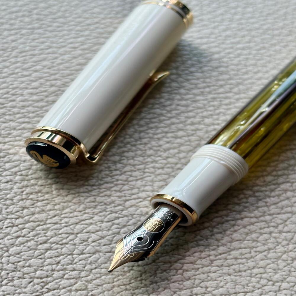 Pelikan M400 Tortoise White Fountain Pen (OLD LOGO)