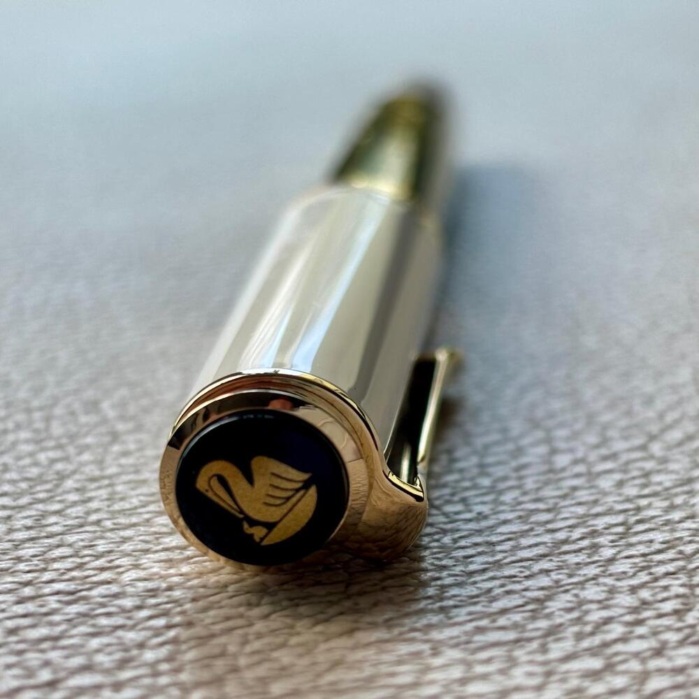 Pelikan M400 Tortoise White Fountain Pen (OLD LOGO)